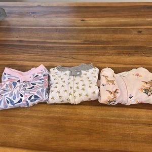 Burt’s Bees Baby 3 footie rompers size 3-6 months